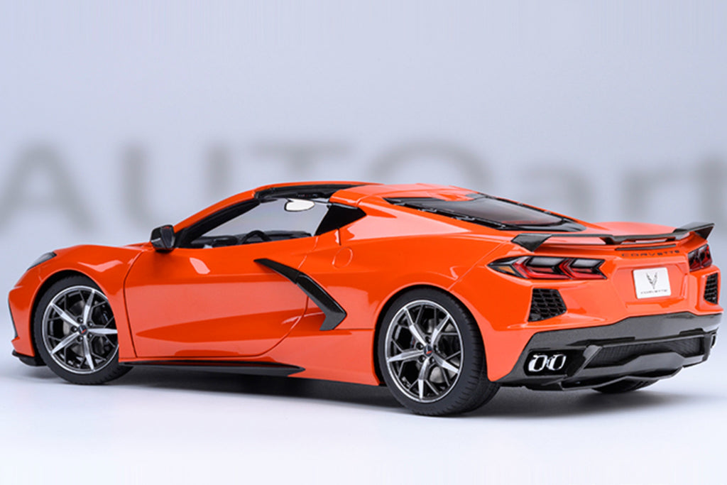Chevrolet Corvette Stingray Z51 (C8) - 1:18 Scale Model Car by