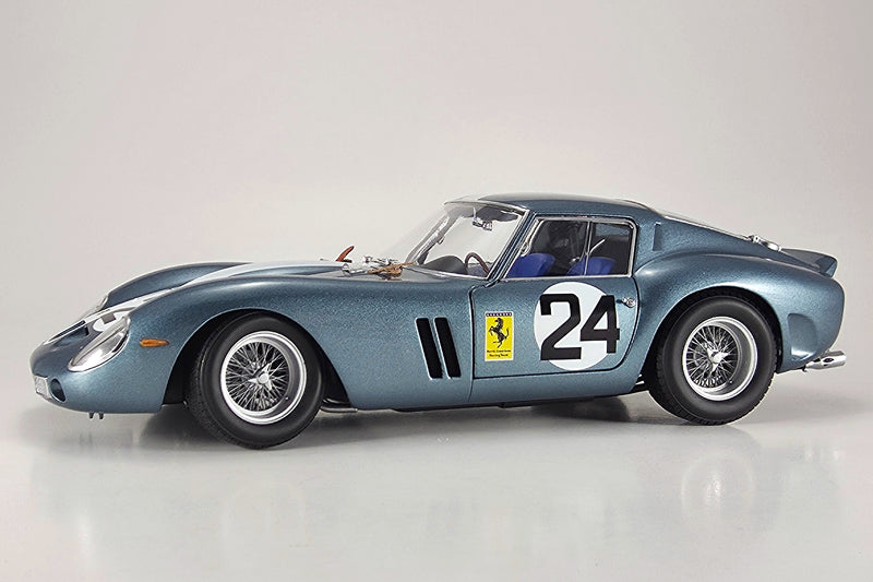 Ferrari 250 GTO (1962 Sebring 12 Hours) | 1:18 Scale Diecast Model Car by Kyosho | Front Quarter