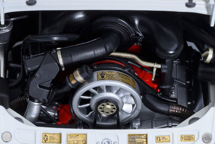 Porsche 911 Carrera RS 2.7 (1973) | 1:18 Scale Model Car by AUTOart | Engine Detail