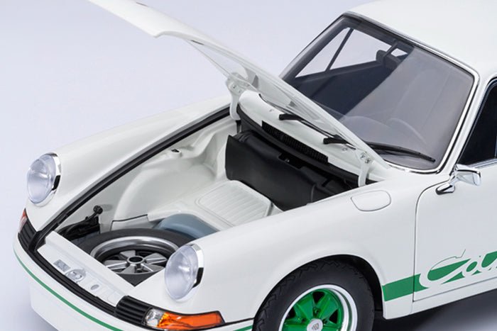 Porsche 911 Carrera RS 2.7 (1973) | 1:18 Scale Model Car by AUTOart | Luggage Compartment w/tray removed