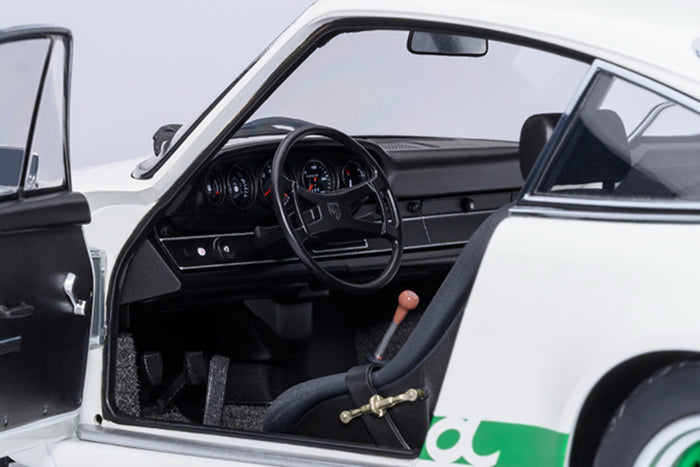 Porsche 911 Carrera RS 2.7 (1973) | 1:18 Scale Model Car by AUTOart | Cockpit