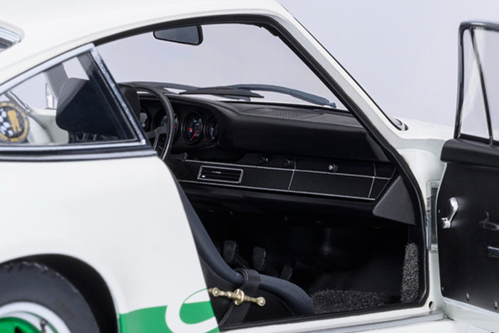 Porsche 911 Carrera RS 2.7 (1973) | 1:18 Scale Model Car by AUTOart | Passenger Side