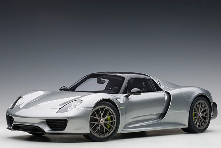 Porsche 918 Spyder - 1:12 Scale Model Car by AUTOart