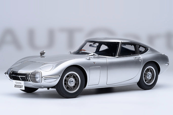 Toyota 2000GT | 1:18 Scale Model Car by AUTOart | Silver Variant