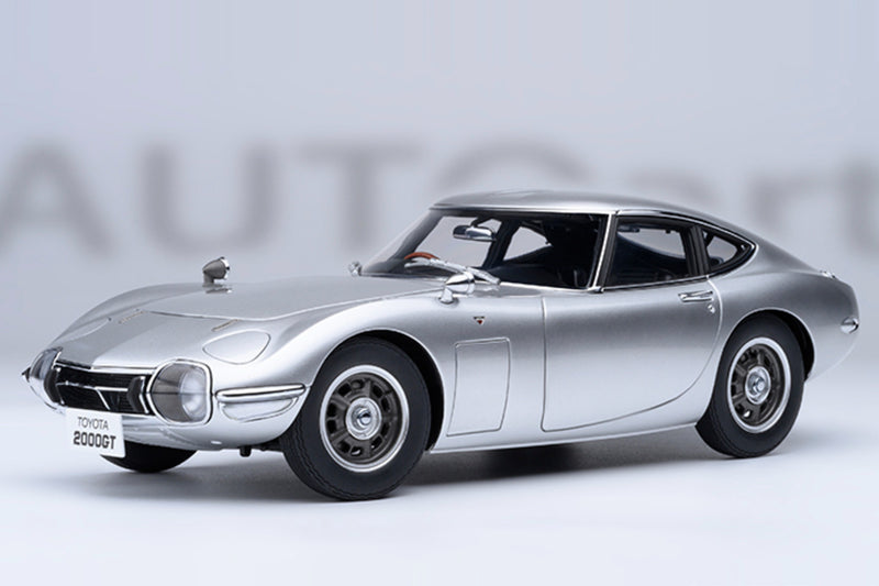 Toyota 2000GT | 1:18 Scale Model Car by AUTOart | Silver Variant