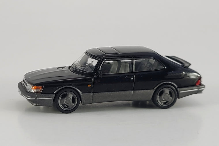Saab 900 Turbo - 1:64 Scale Diecast Model Car by Tarmac Works
