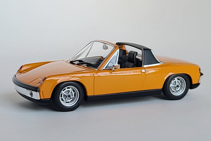 Porsche 914-4 | 1:43 Scale Diecast Model Car by Maxichamps | Front Quarter