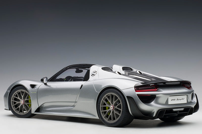 Porsche 918 Spyder - 1:12 Scale Model Car by AUTOart