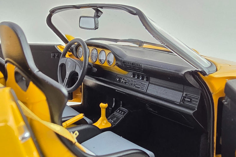 Porsche 911 Speedster (964) | 1:18 Scale Diecast Model Car by Norev | Right Interior Detail