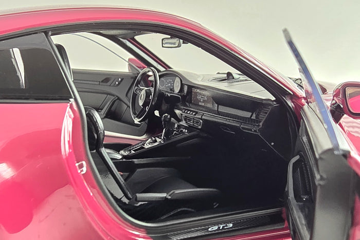Porsche 911 GT3 (992) | 1:18 Scale Diecast Model Car by Norev | Right Interior