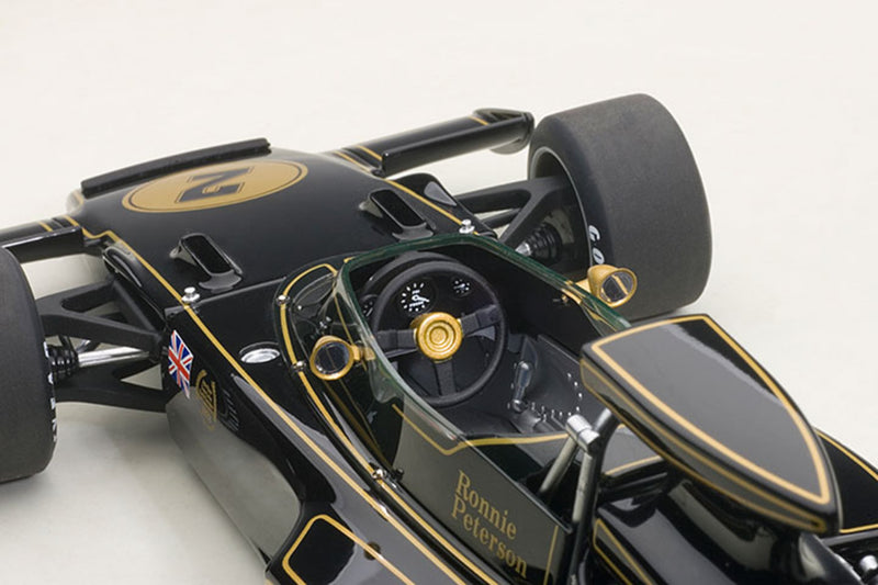 1:18 Scale Lotus 72E (1973, Ronnie Peterson) by AUTOart | Cockpit Detail