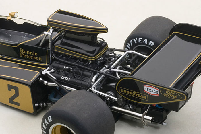 1:18 Scale Lotus 72E (1973, Ronnie Peterson) by AUTOart | Engine Detail
