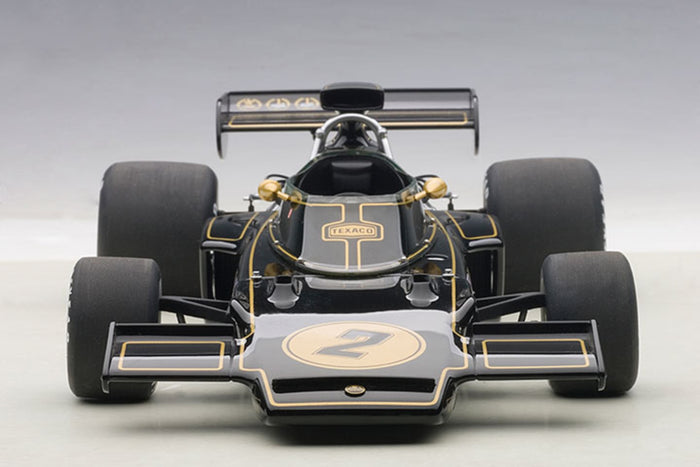 1:18 Scale Lotus 72E (1973, Ronnie Peterson) by AUTOart | Front View