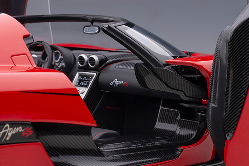 1:18 Scale Koenigsegg Agera RS by AUTOart | Right Interior Detail