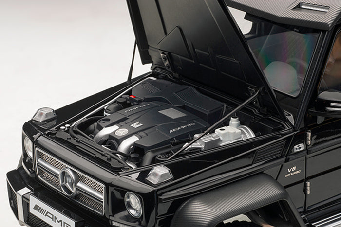 Mercedes-Benz G63 AMG 6x6 | 1:18 Scale Model Car by AUTOart | Engine