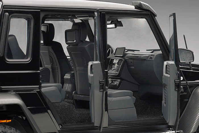 Mercedes-Benz G63 AMG 6x6 | 1:18 Scale Model Car by AUTOart | Right Interior