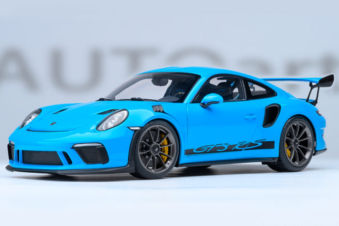 1:18 Scale Porsche 911 GT3 RS (991.2) by AUTOart | Riviera Blue Variant