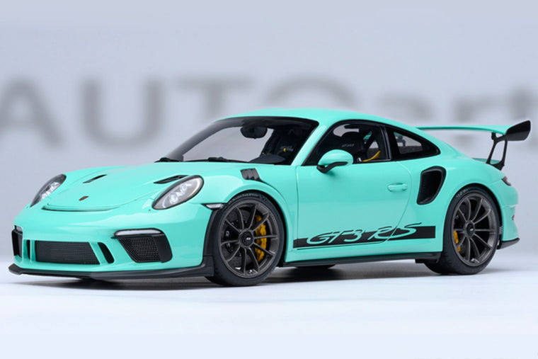 Porsche 911 GT3 RS (991.2) - 1:18 Scale Model Car by AUTOart