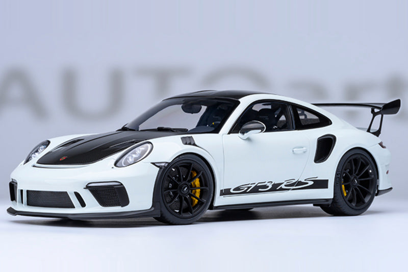1:18 Scale Porsche 911 GT3 RS Weissach Package by AUTOart | Front Quarter