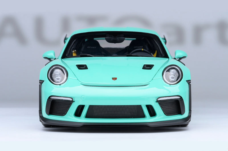 1:18 Scale Porsche 911 GT3 RS (991.2) by AUTOart | Front View