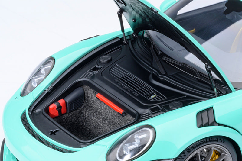 1:18 Scale Porsche 911 GT3 RS (991.2) by AUTOart | Front Trunk