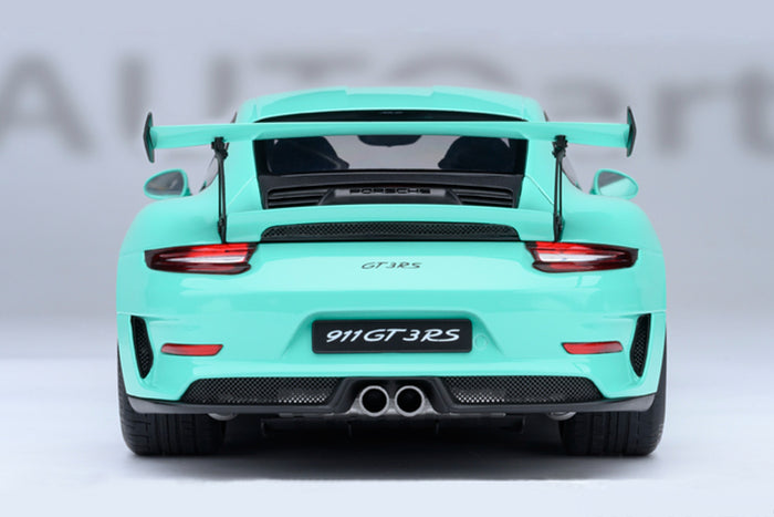 1:18 Scale Porsche 911 GT3 RS (991.2) by AUTOart | Rear View