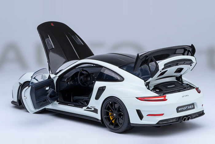 1:18 Scale Porsche 911 GT3 RS Weissach Package by AUTOart | Opening Parts