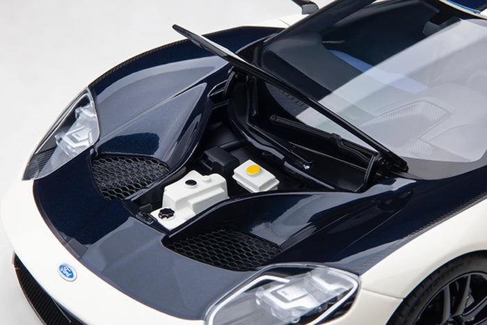 1:18 Scale Ford GT Heritage Edition by AUTOart | Front Detail