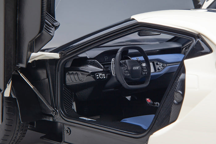 1:18 Scale Ford GT Heritage Edition by AUTOart | Left Interior
