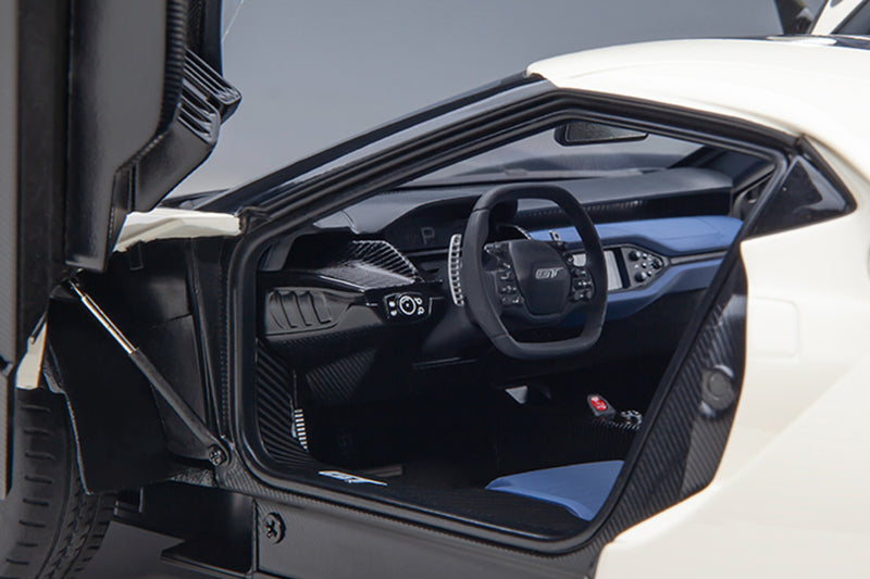 1:18 Scale Ford GT Heritage Edition by AUTOart | Left Interior