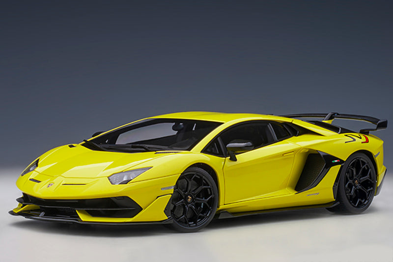 1:18 Scale Lamborghini Aventador SVJ by AUTOart | Front Quarter