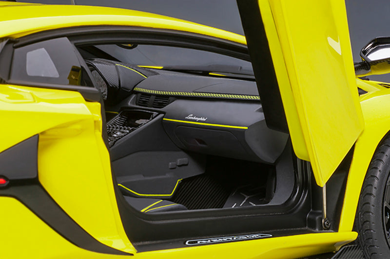 1:18 Scale Lamborghini Aventador SVJ by AUTOart | Right Interior Detail