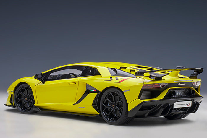 1:18 Scale Lamborghini Aventador SVJ by AUTOart | Rear Quarter