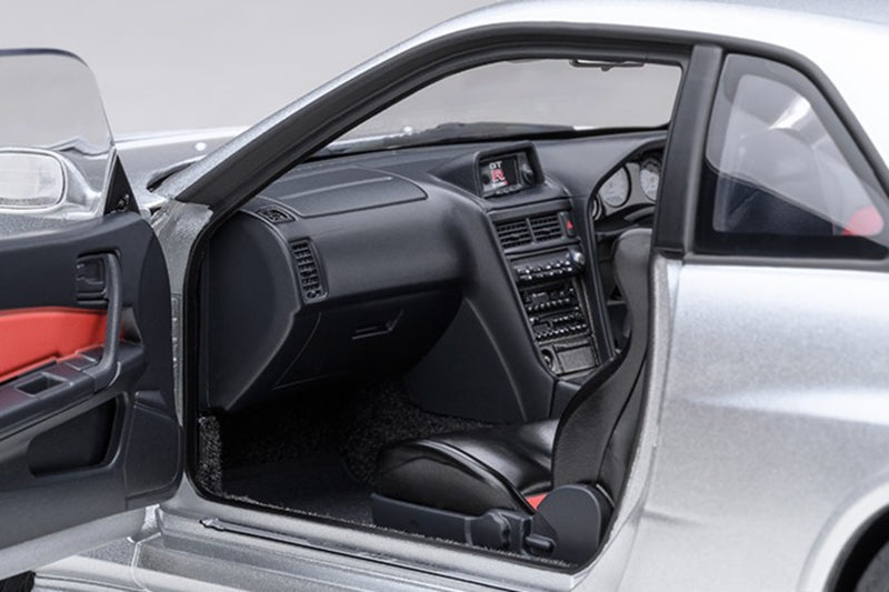 Nissan Skyline GT-R Z Tune (R34) | 1:18 Scale Model Car by AUTOart | Left Interior