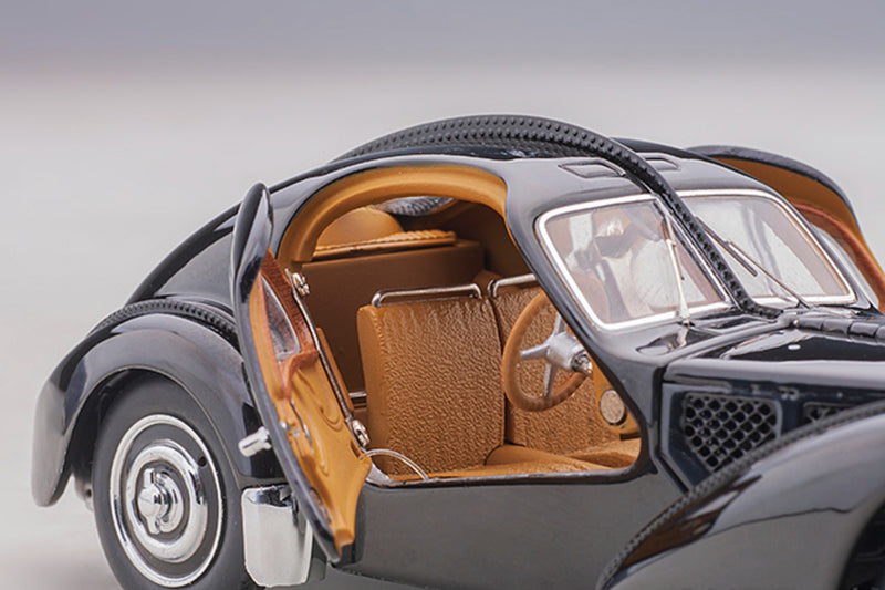 1:43 Scale Bugatti Type 57SC Atlantic by AUTOart | Right Interior