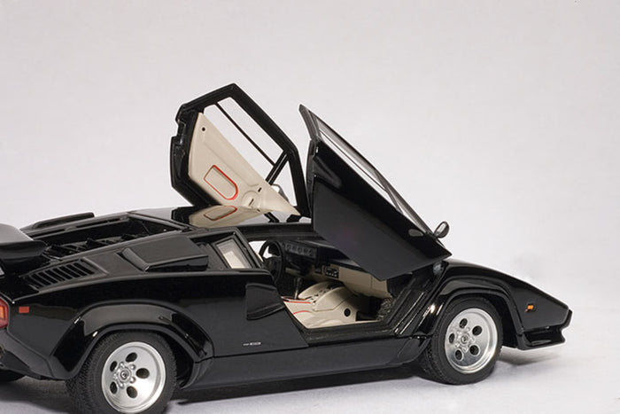 Lamborghini Countach 5000S QV | 1:43 Scale Diecast Model Car by AUTOart | Right
