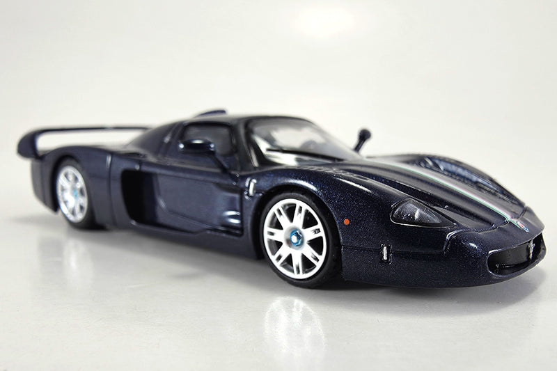 1:64 scale diecast Maserati MC12 Stradale by BBR | Right Front Quarter