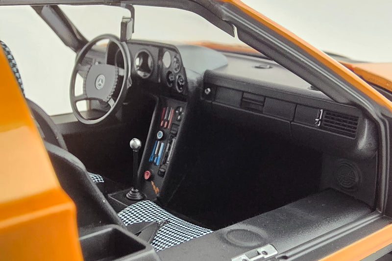Mercedes-Benz C111/II | 1:18 Scale Diecast Model Car by Norev | Right Interior