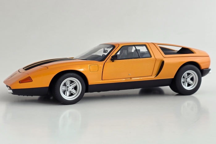 Mercedes-Benz C111/II | 1:18 Scale Diecast Model Car by Norev | Front Quarter