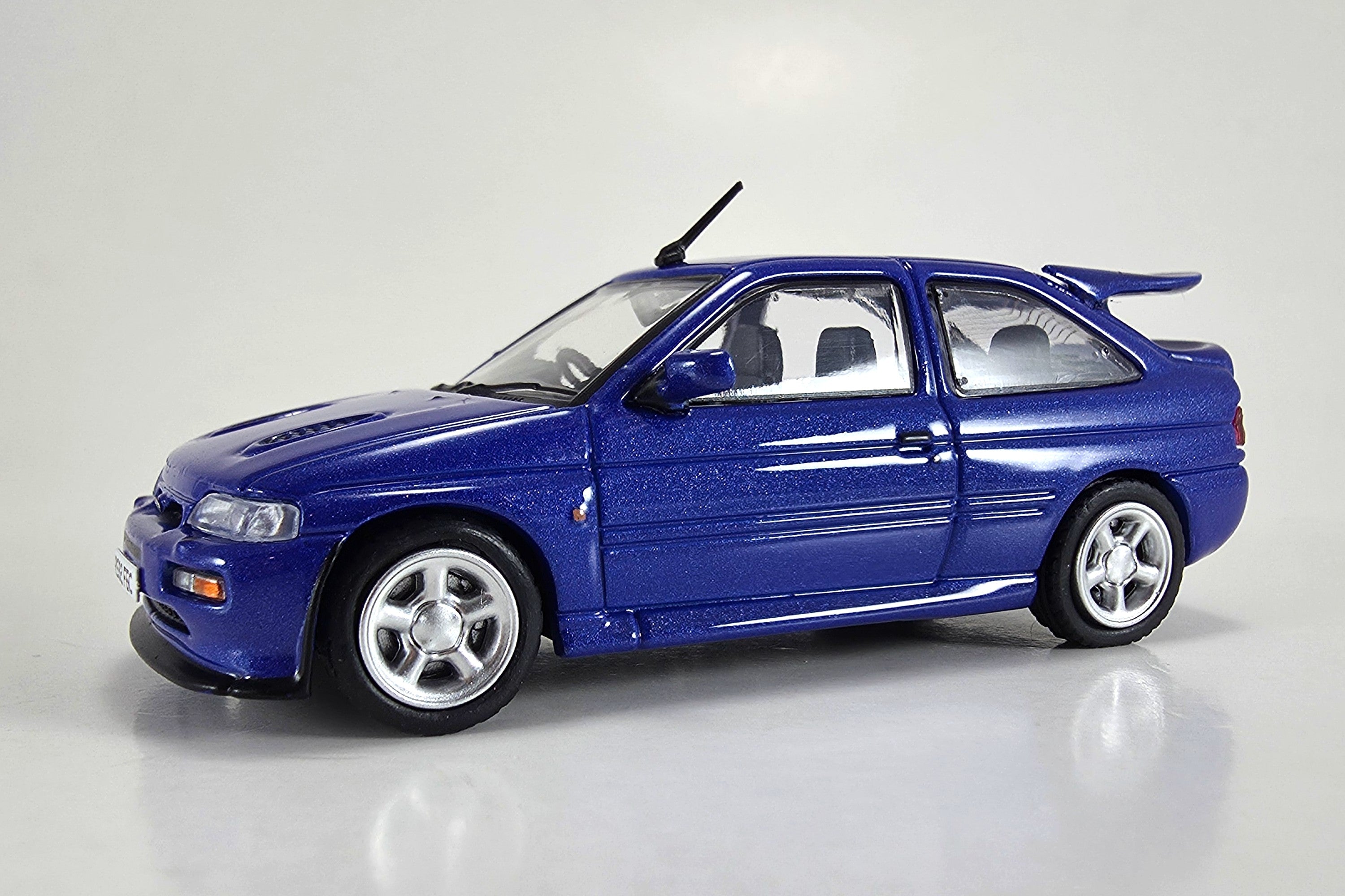 1:64 scale diecast Ford Escort RS Cosworth by INNO64 | Left Front Quarter