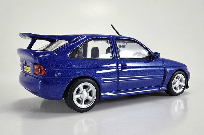 1:64 scale diecast Ford Escort RS Cosworth by INNO64 | Right Rear Quarter