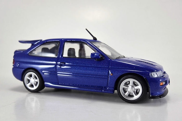 1:64 scale diecast Ford Escort RS Cosworth by INNO64 | Right Front Quarter