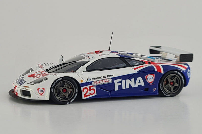 McLaren F1 GTR (Team Bigazzi, 1996 BPR Silverstone) | 1:43 Scale Model Car by Spark | Front Quarter