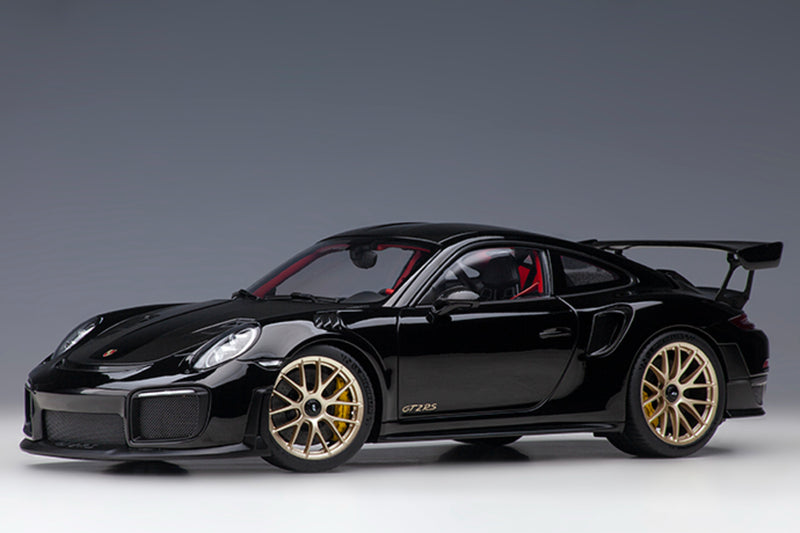 Porsche 911 GT2RS Weissach Package (991.2) - 1:18 Scale Model Car by AUTOart