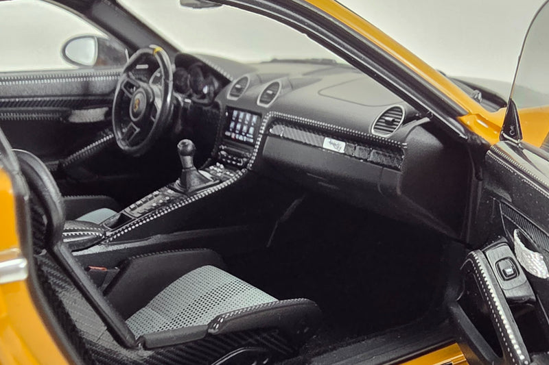 Porsche Cayman GT4 RS (2023) | 1:18 Scale Diecast Model Car by Norev | Cockpit Detail