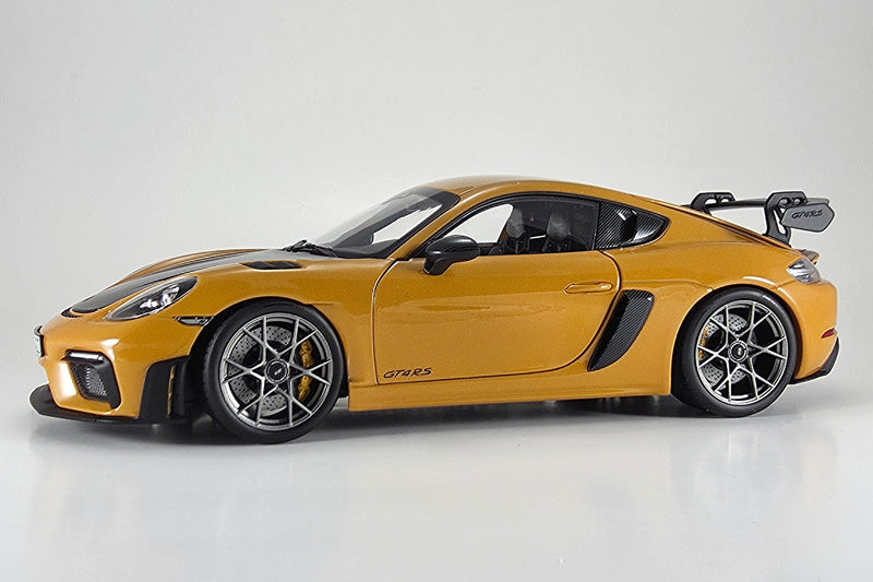Porsche Cayman GT4 RS (2023) | 1:18 Scale Diecast Model Car by Norev | Front Quarter