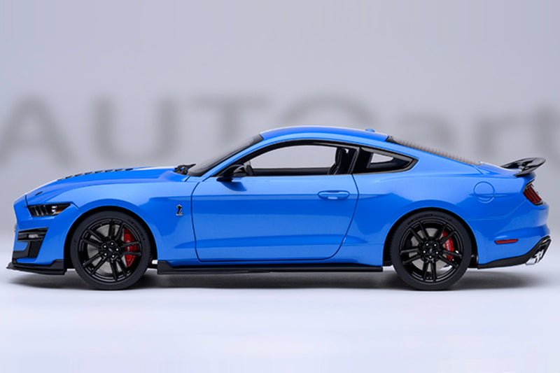 1:18 Scale Ford Mustang Shelby GT500 by AUTOart | Profile View