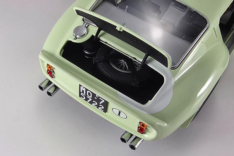 Ferrari 250 GTO (1962 Goodwood Trophy) | 1:18 Scale Diecast Model Car by Kyosho | Trunk Detail