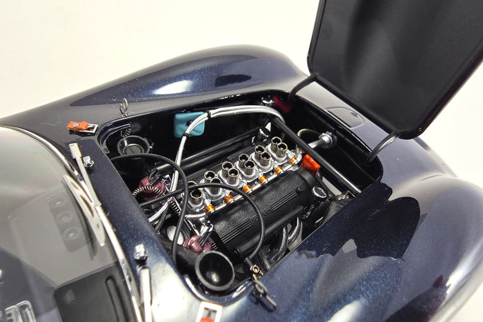 1:18 scale Ferrari 250 GTO by Kyosho| Engine Detail