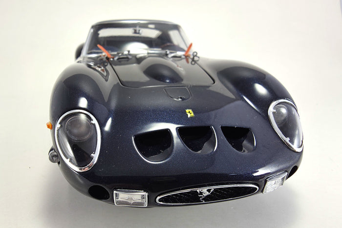 1:18 scale Ferrari 250 GTO by Kyosho| Front Detail